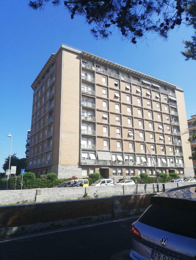 Accademia Rooms 리보르노 외부 사진